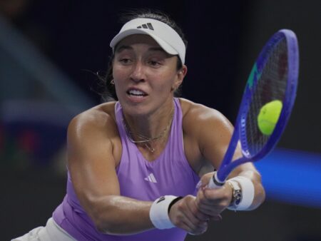 Wuhan Open: Пегула и Гауфф в следующем круге, Осака выбывает