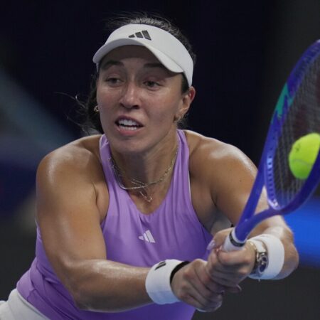 Wuhan Open: Пегула и Гауфф в следующем круге, Осака выбывает